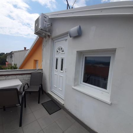 Apartment Ivana Кърк Стая снимка