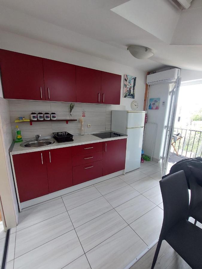Apartment Ivana Кърк Екстериор снимка