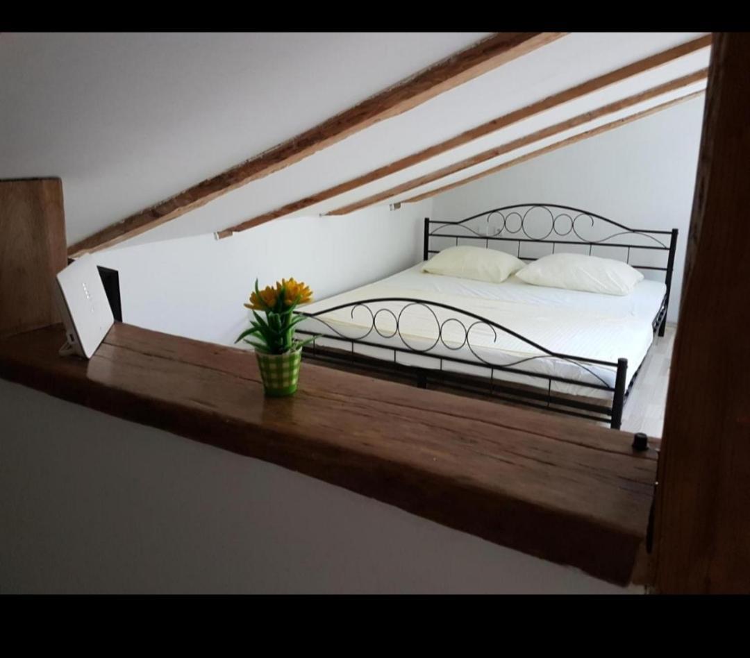 Apartment Ivana Кърк Екстериор снимка
